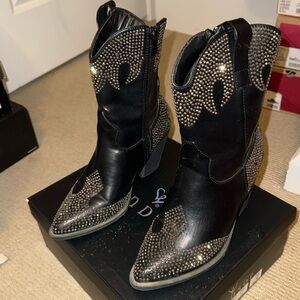Bedazzled/ studded black cowboy boots